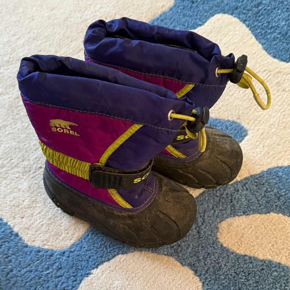 Sorel Kids' Purple and Black Snow Boots